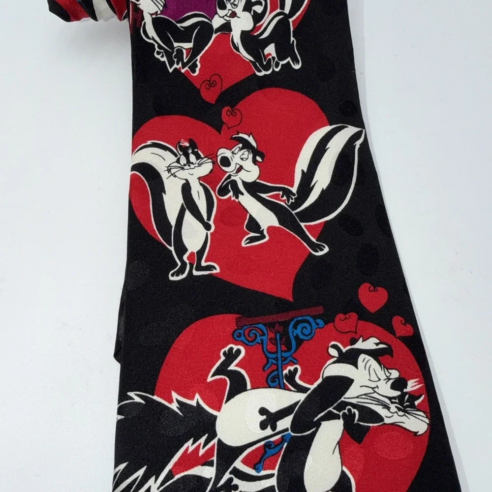 Tie Looney Tunes Vintage 1994 Pepe Le Pew Valentines Love Romance 100% Silk